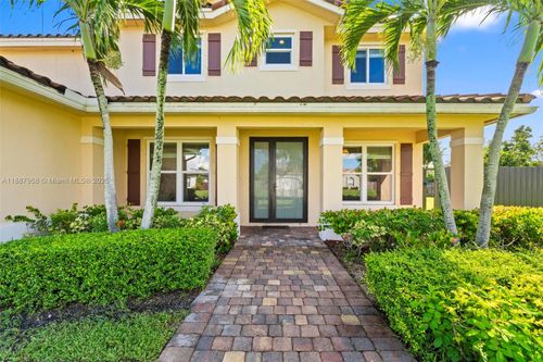2147 Nw 15th Pl, Homestead, FL, 33030-4260 | Card Image