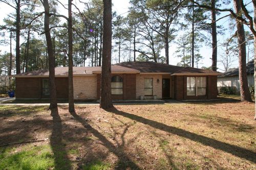 410 Barkwood Dr, Brookeland, TX, 75931-5670 | Card Image