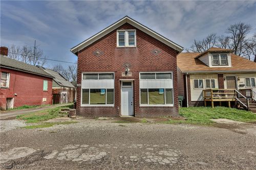 22862 Norman Ave, Alliance, OH, 44601-3446 | Card Image