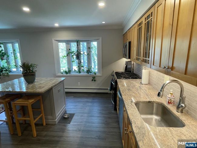 21 Laurel Ct, House other with 4 bedrooms, 3 bathrooms and null parking in Paramus NJ | Image 10