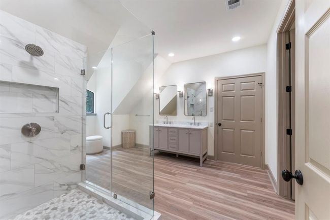 24311 Standing Oak Dr, House other with 4 bedrooms, 4 bathrooms and 3 parking in Spring TX | Image 23