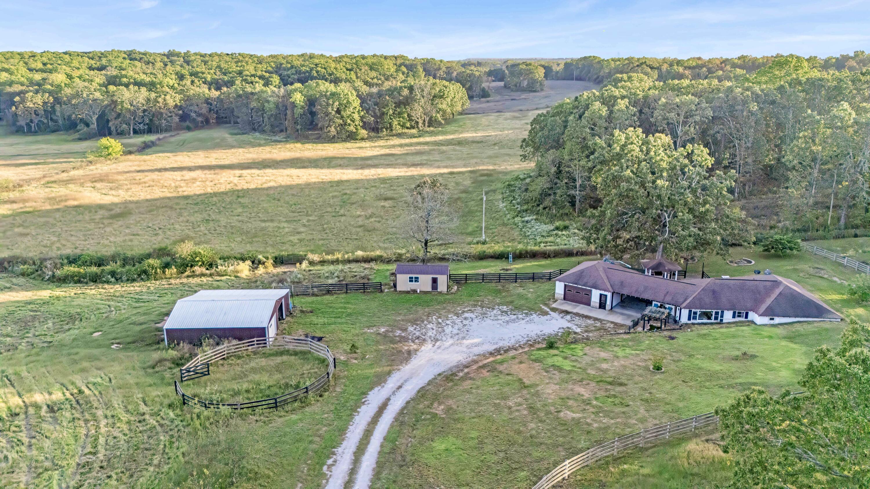 Old Highway 60 , Birch Tree, MO 65438