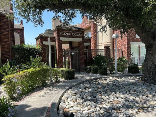 f-422 St California, Arcadia, CA, 91006 | Card Image