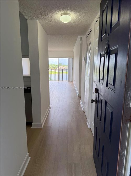 404-8560 N Sherman Cir, Miramar, FL, 33025-2140 | Card Image