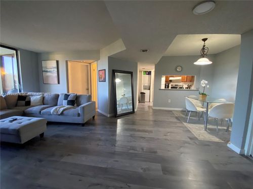 apt-210-8365 Sw 152nd Ave, Miami, FL, 33193-4034 | Card Image