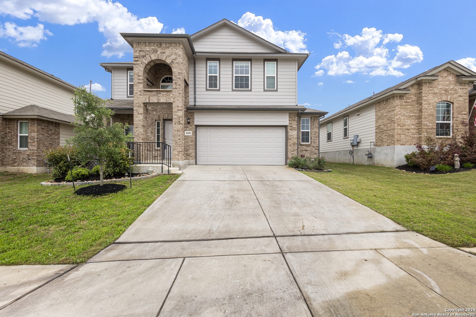 Luneville Ln, Schertz, TX 78154