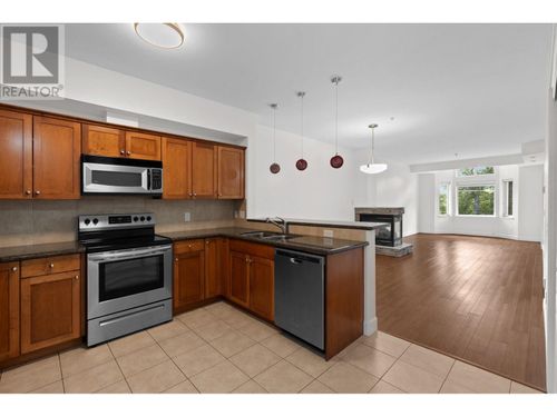 227-3996 Beach Ave, Peachland, BC, V0H1X5 | Card Image