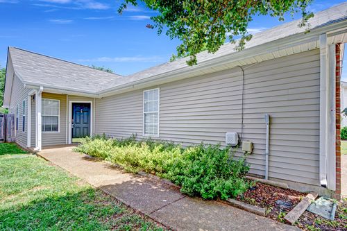 2712 River Bend Dr, Nashville, TN, 37214-1111 | Card Image
