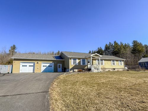 28 Page Dr, Cadyville, NY, 12918-2417 | Card Image