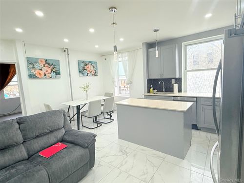 apt-2-220 Rogers Ave, Brooklyn, NY, 11225-2035 | Card Image