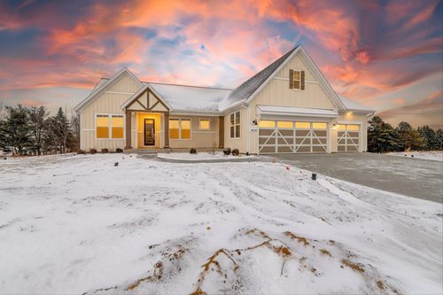 8020 Turning Stone Trl, Kalamazoo, MI, 49009-8619 | Card Image