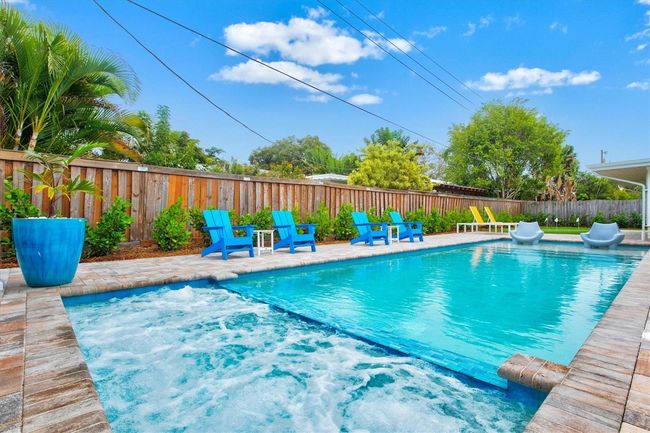 2473 Davis Blvd, House other with 3 bedrooms, 2 bathrooms and null parking in Sarasota FL | Image 29