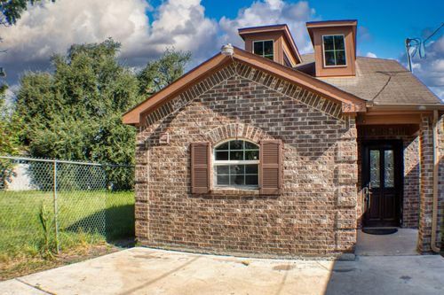 7315 Avenue J, Houston, TX, 77011-2821 | Card Image