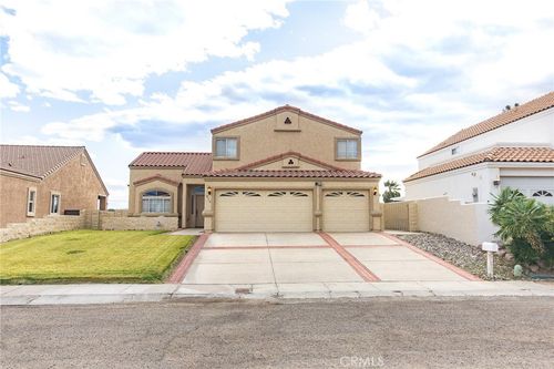 915 Beach Dr, Needles, CA, 92363-3726 | Card Image