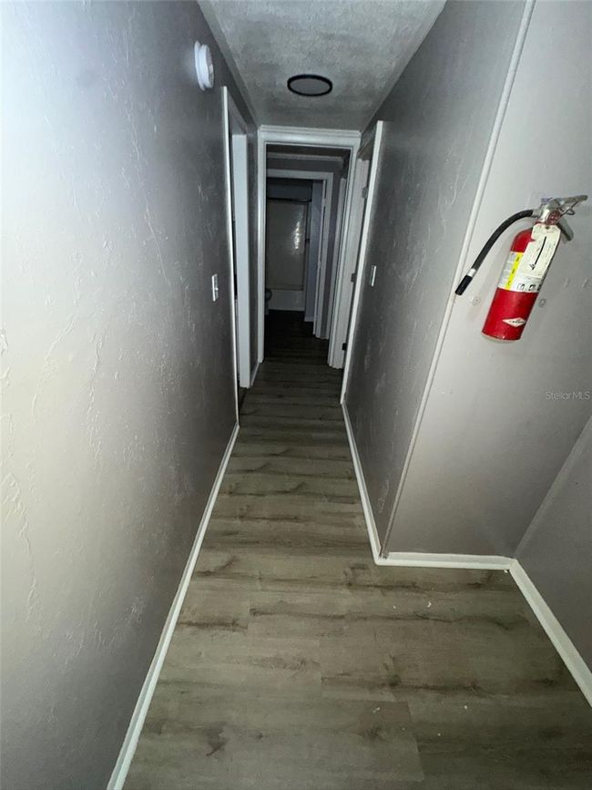 APT-38-420 - 420-420 Mills St, Condo with 2 bedrooms, 1 bathrooms and null parking in LEESBURG FL | Image 6