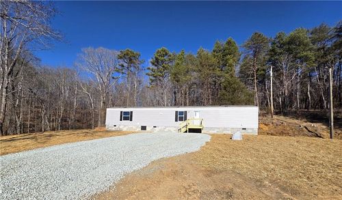 2211 Lynchburg Rd, Westfield, NC, 27053-7233 | Card Image