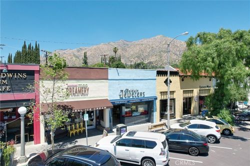 17 Kersting Ct, Sierra Madre, CA, 91024-1929 | Card Image