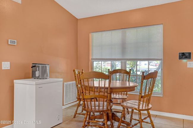 938 Jettie St Ne, House other with 3 bedrooms, 2 bathrooms and null parking in Palm Bay FL | Image 8
