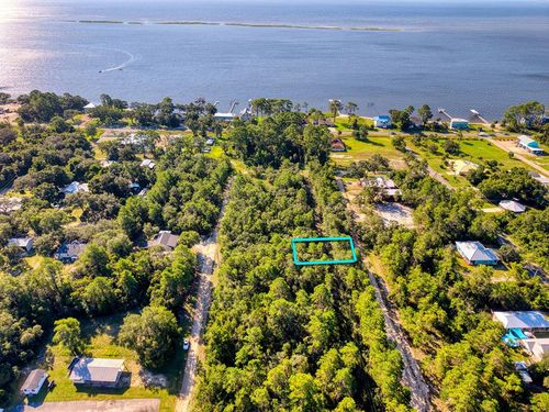 143 Iowa St, Carrabelle, FL, 32322-2110 | Card Image