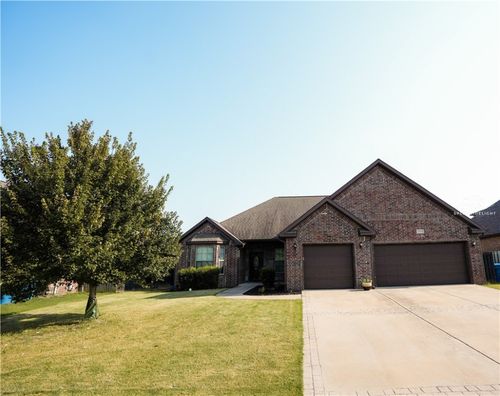 2501 Sw Tupelo Ave, Bentonville, AR, 72713-4795 | Card Image