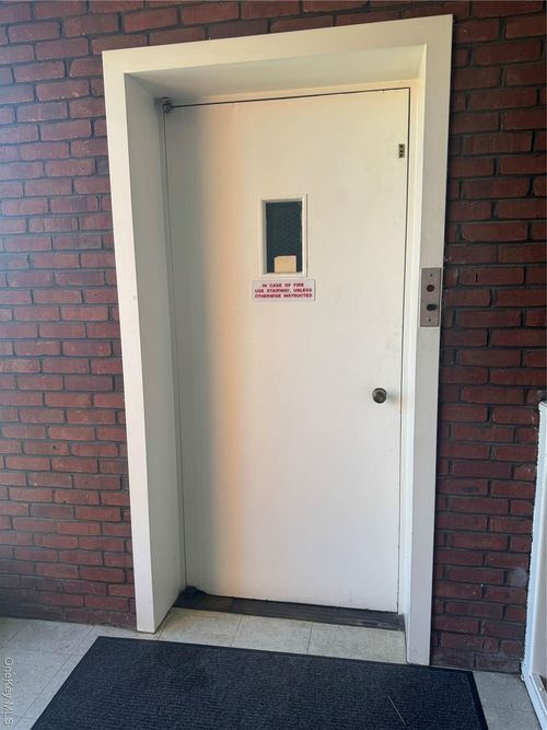 fl-2nd-333 Fulton Ave, Hempstead, NY, 11550-3909 | Card Image