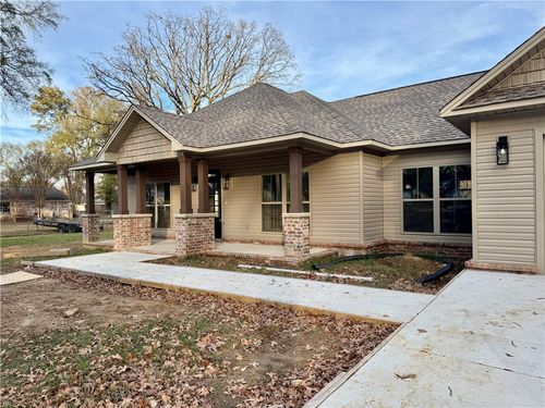 605 S Quanah Ave, Russellville, AR, 72801-4713 | Card Image