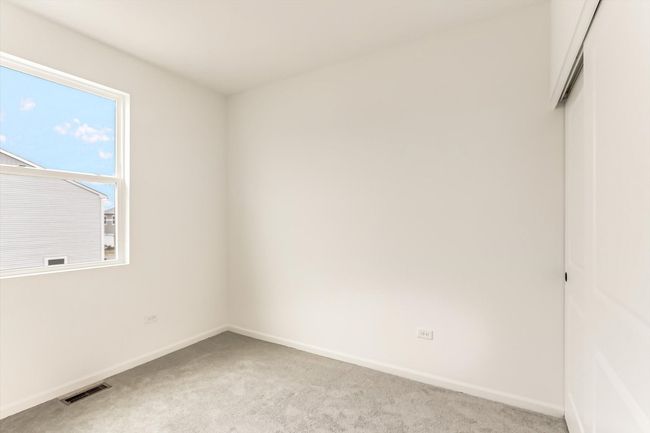 271 Kingsport Dr, Townhouse with 3 bedrooms, 3 bathrooms and 2 parking in South Elgin IL | Image 23