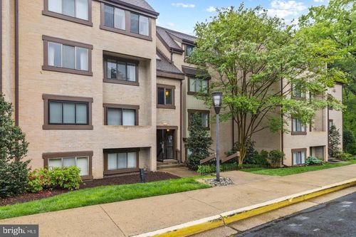 4d-1673 Parkcrest Cir, RESTON, VA, 20190-4961 | Card Image