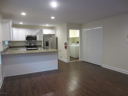 2-a-22 Lasatta Ave, Englishtown, NJ, 07726-1632 | Card Image