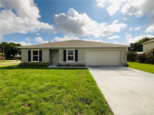 1701 Se Manth Ln, Port St. Lucie, FL, 34983-4510 | Card Image