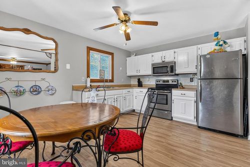 1105 Hotel Dr, PASADENA, MD, 21122-2565 | Card Image