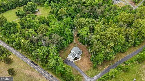 8055 Shannon Woods Pl, NANJEMOY, MD, 20662-3212 | Card Image