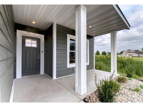 117 Maple Way, Cannon Falls, MN, 55009 | Card Image