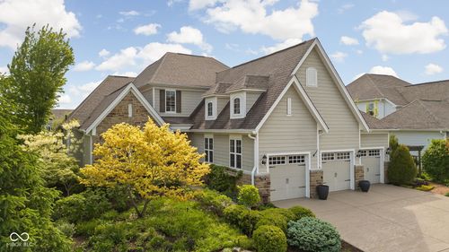 3807 Sugar Pine Ln, Zionsville, IN, 46077-3604 | Card Image