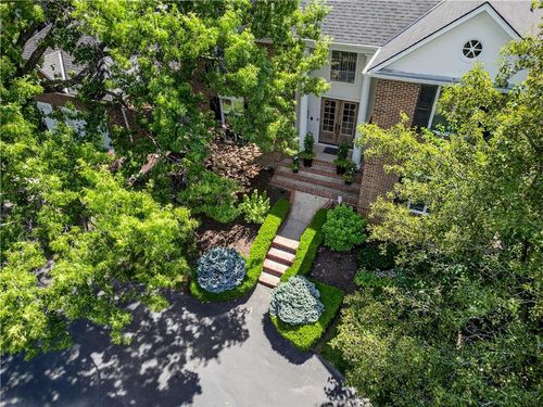 6625 Wenonga Rd, Mission Hills, KS, 66208-1731 | Card Image