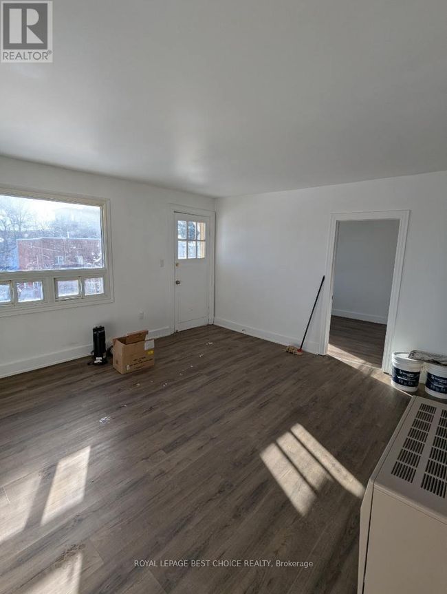 54 Cobalt St, Home with 9 bedrooms, 5 bathrooms and 4 parking in Cobalt ON | Image 8