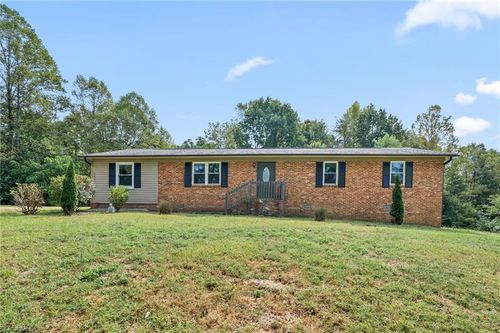 9211 Us Highway 158, Stokesdale, NC, 27357-9258 | Card Image