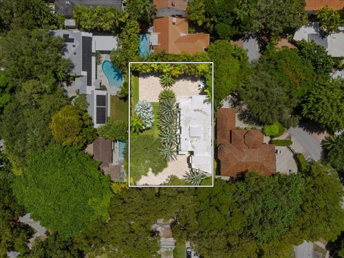 3917 S Le Jeune Rd, Coconut Grove, FL, 33146-2811 | Card Image