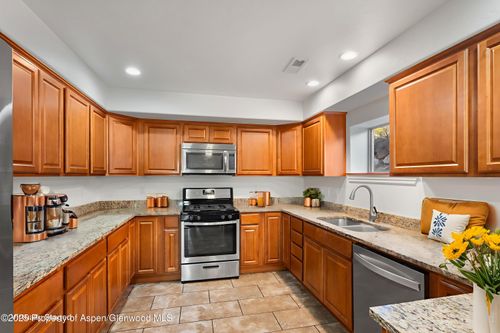200 Castle Ridge Dr, New Castle, CO, 81647-7902 | Card Image