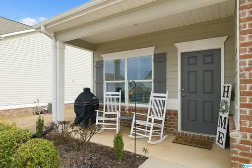 28 Valley Cir, LINCOLN, AL, 35096-8105 | Card Image