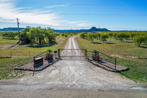 483 County Road 353, Merkel, TX, 79536-7310 | Card Image