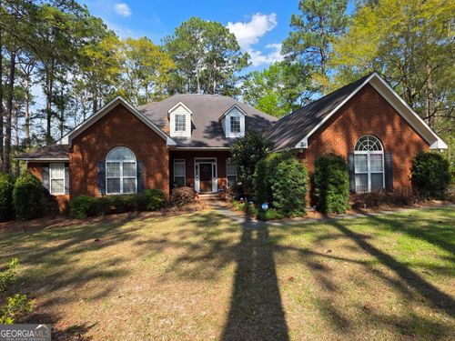 207 Wellington Cir, Statesboro, GA, 30458-9157 | Card Image