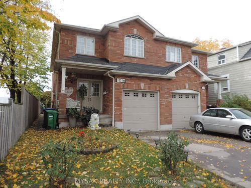 1016 Caven St, Mississauga, ON, L5G4J4 | Card Image