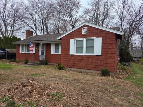 11 Edgewood Rd, Portland, CT, 06480-1101 | Card Image