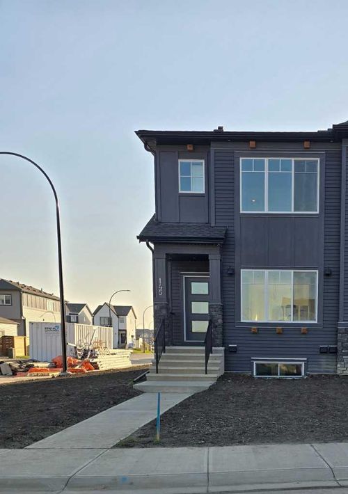 145 Raven Link Se, Calgary, AB, T3M2K1 | Card Image
