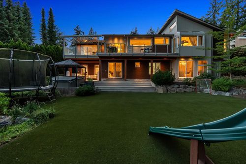 3706 Southridge Pl, West Vancouver, BC, V7V3H8 | Card Image