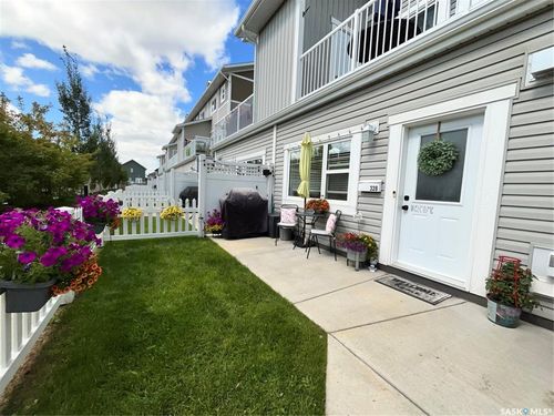 328-522 Cornish Rd, Saskatoon, SK, S7T0Z4 | Card Image