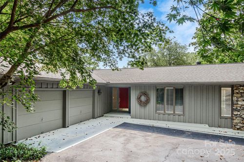 32 W Fairway Dr, Etowah, NC, 28729-9769 | Card Image