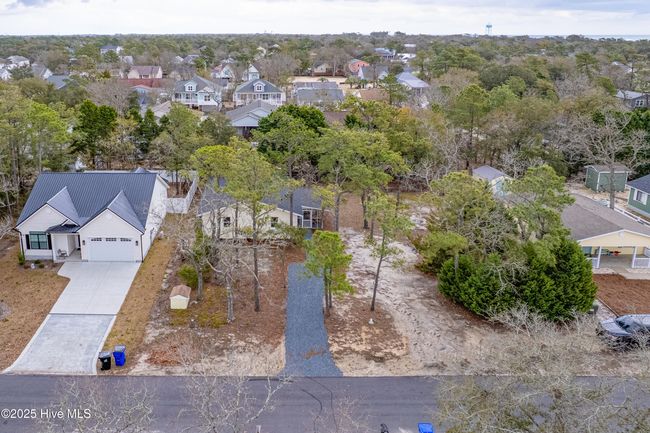114 Nw 14 Th St, House other with 3 bedrooms, 2 bathrooms and null parking in Oak Island NC | Image 34