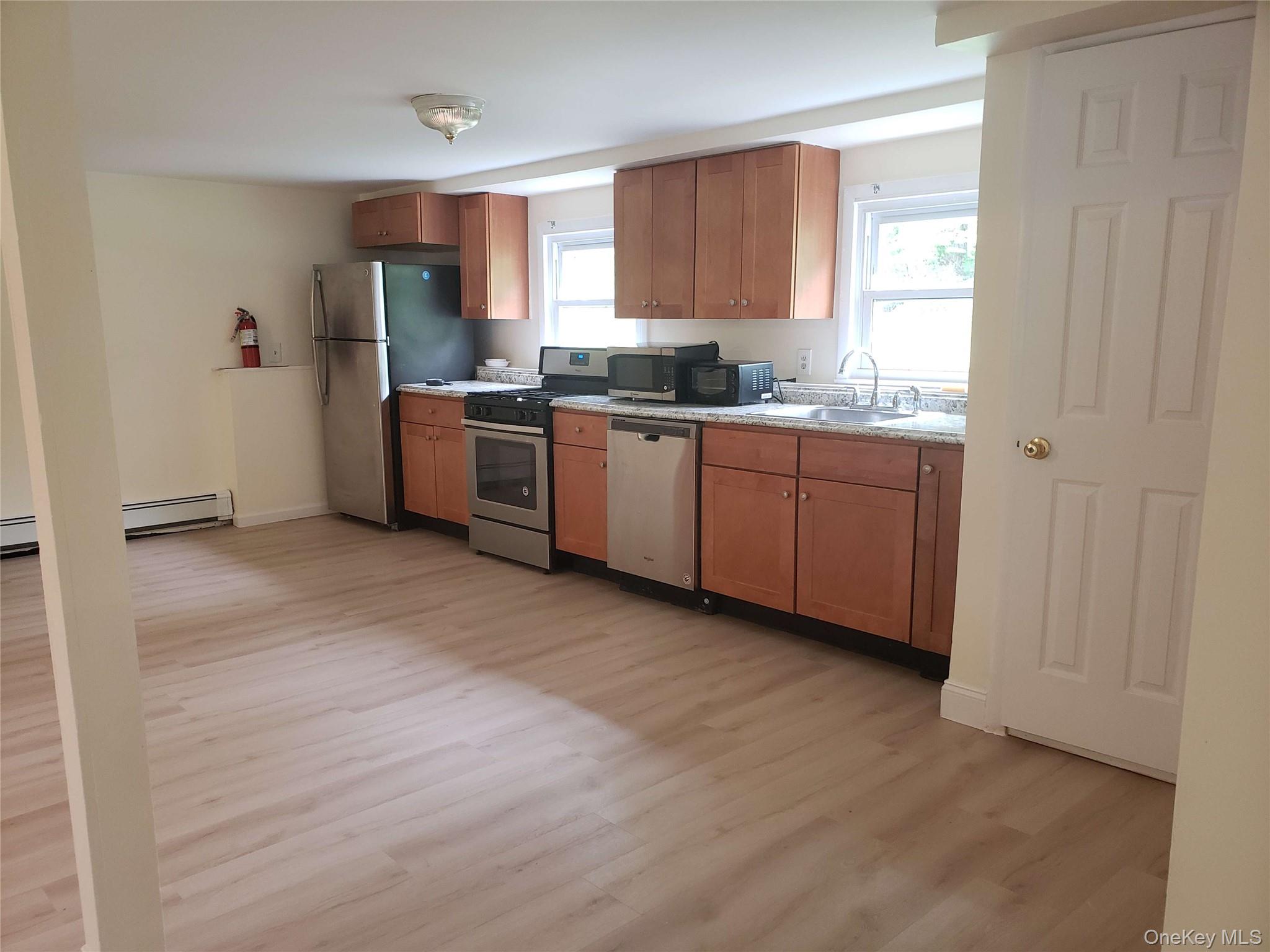 Residential Lease in Pleasant Valley 5